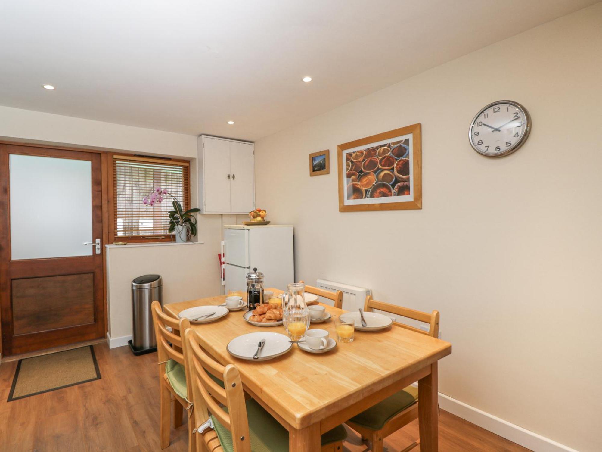 Roan Cottage Lydiard Millicent Esterno foto